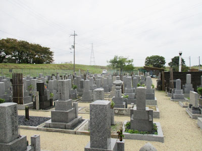 京都市伏見区にあるお墓、三栖墓地