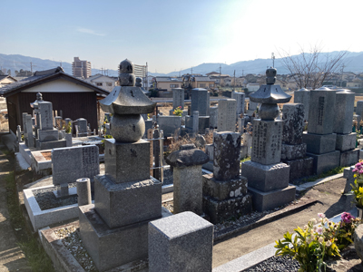 亀岡市の墓地・霊園、横山共同墓地